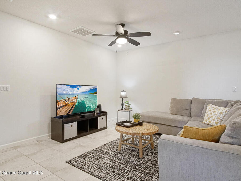 4637 Broomsedge Circle, West Melbourne, FL 32904