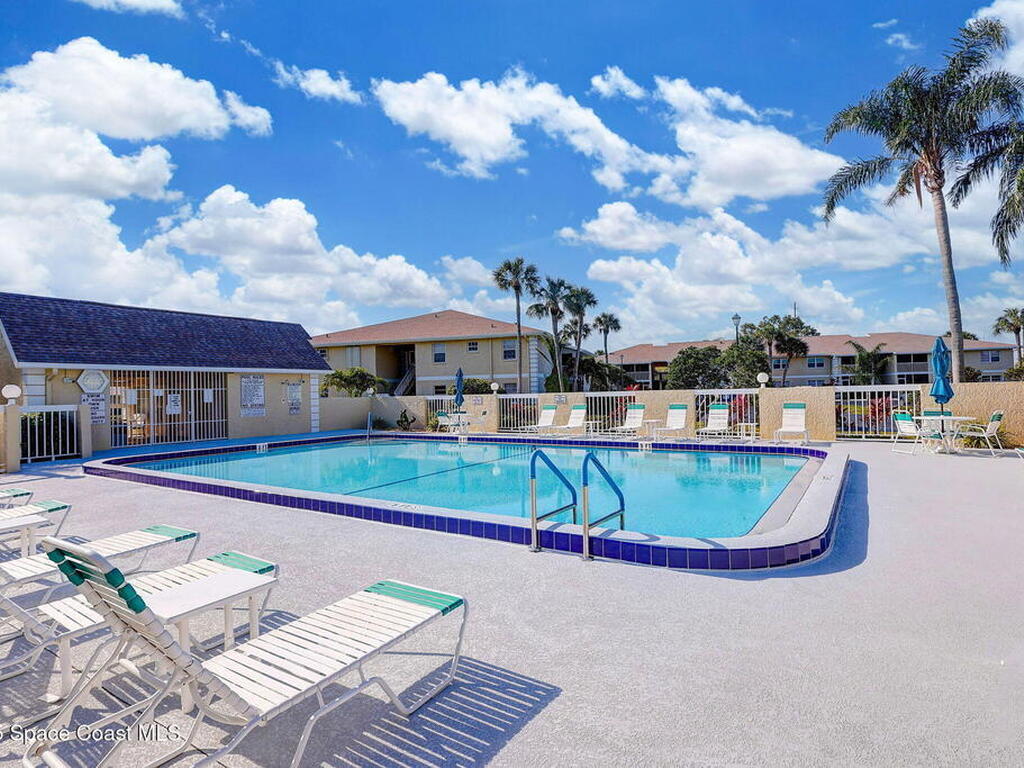 1538 SE Royal Green Circle, Port St. Lucie, FL 34952