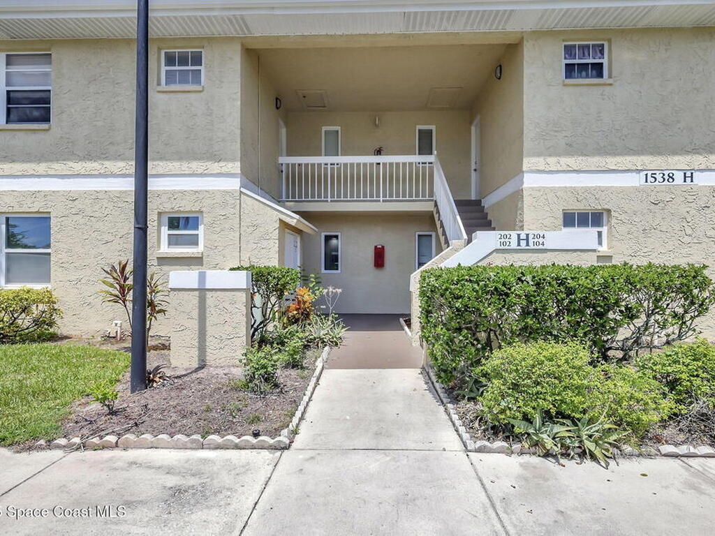 1538 SE Royal Green Circle, Port St. Lucie, FL 34952