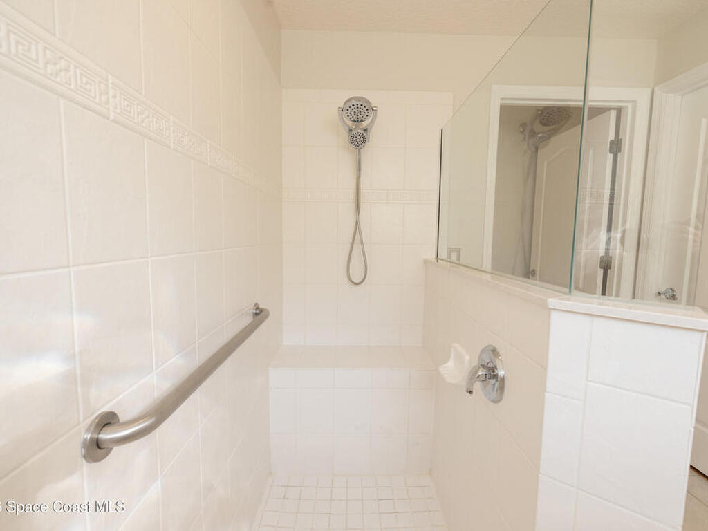 831 Indian Oaks Drive, Melbourne, FL 32901