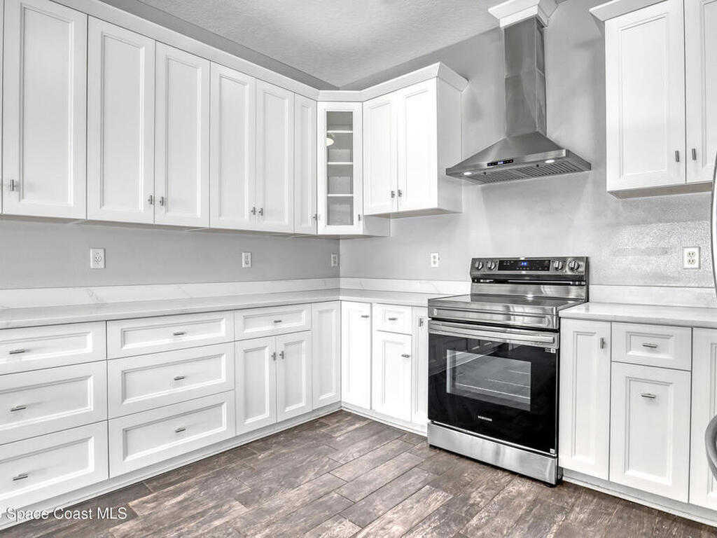 385 Cownie Avenue, Palm Bay, FL 32909