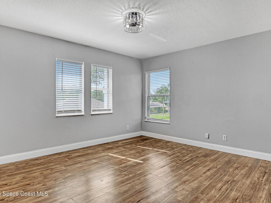 385 Cownie Avenue, Palm Bay, FL 32909