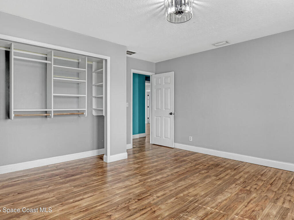 385 Cownie Avenue, Palm Bay, FL 32909