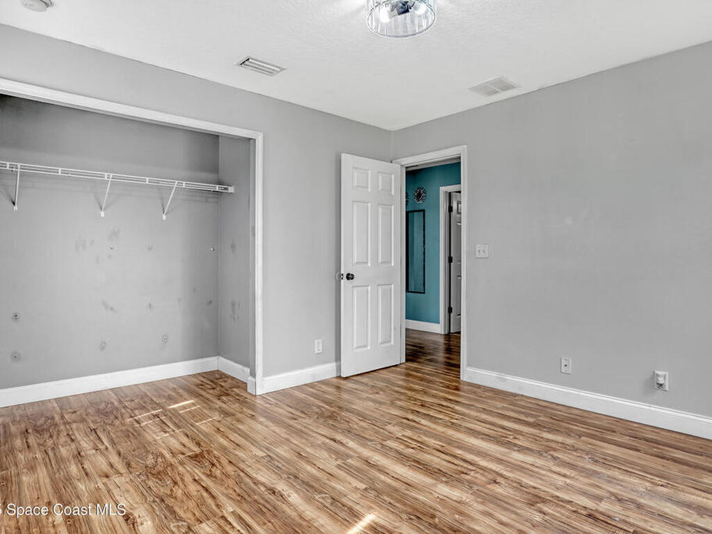 385 Cownie Avenue, Palm Bay, FL 32909