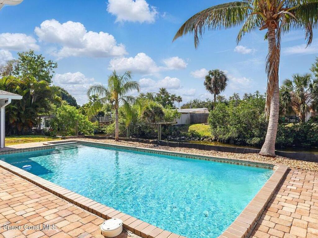 135 Richland Avenue, Merritt Island, FL 32953