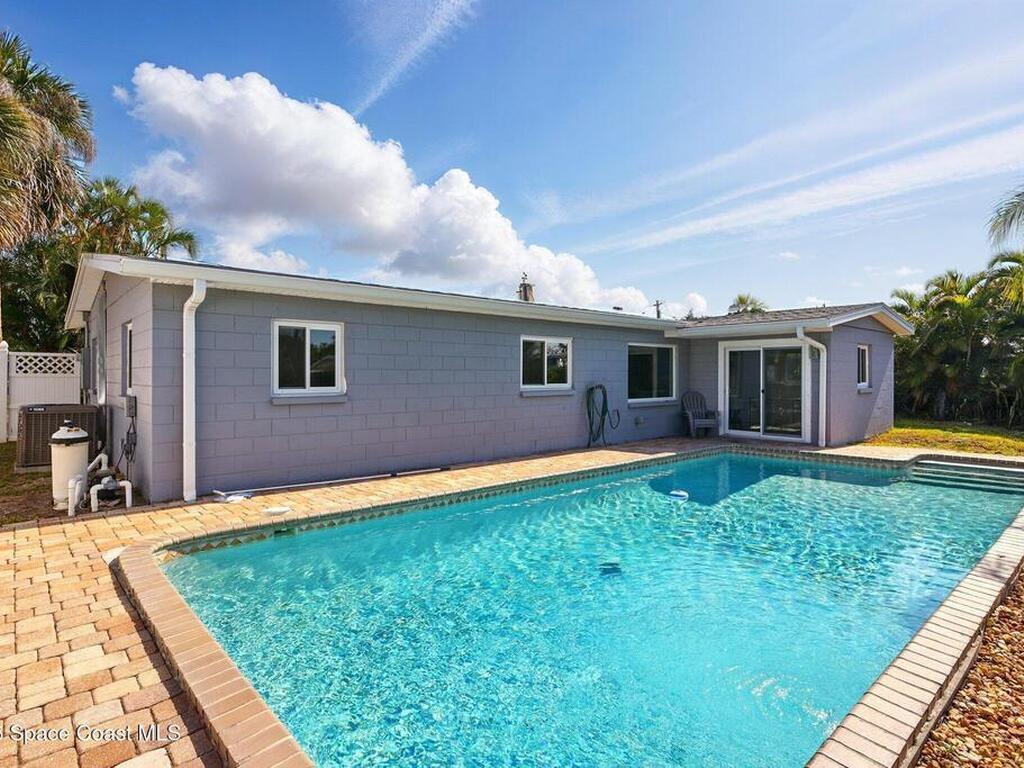 135 Richland Avenue, Merritt Island, FL 32953