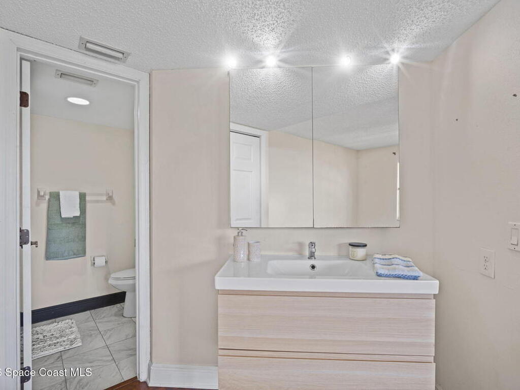 963 Sonesta Avenue, Palm Bay, FL 32905