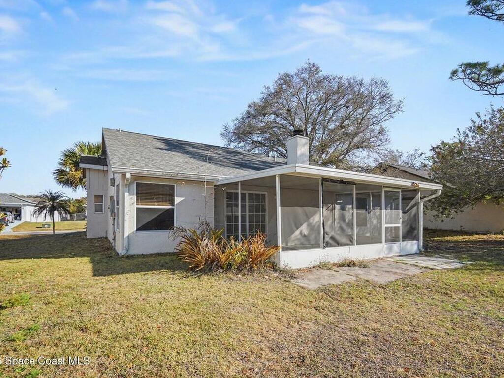 648 Munich Street, Palm Bay, FL 32907