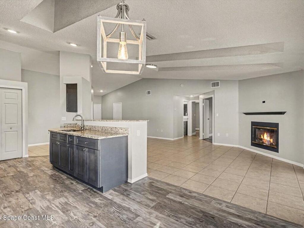 648 Munich Street, Palm Bay, FL 32907