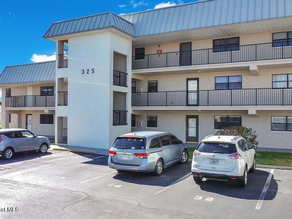 325 Tangle Run Boulevard, Melbourne, FL 32940