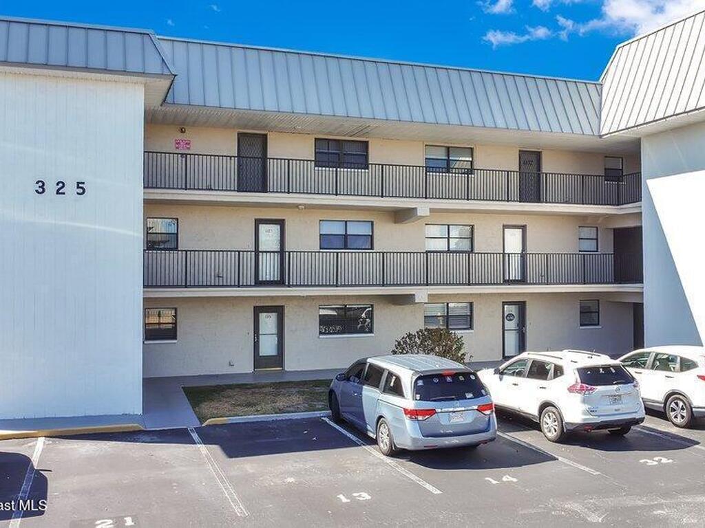 325 Tangle Run Boulevard, Melbourne, FL 32940