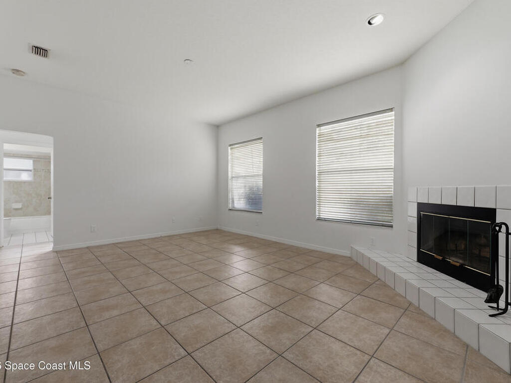 652 Sheridan Woods Drive, Melbourne, FL 32904