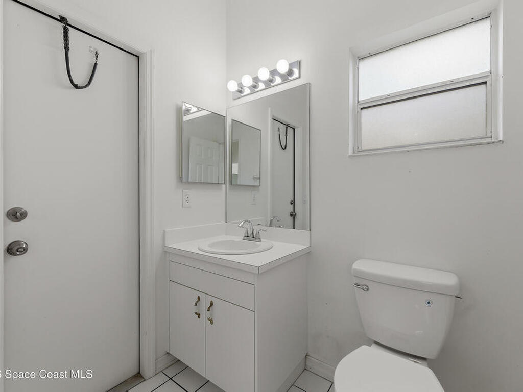 652 Sheridan Woods Drive, Melbourne, FL 32904