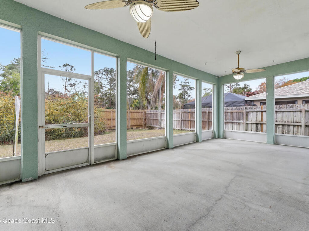 652 Sheridan Woods Drive, Melbourne, FL 32904