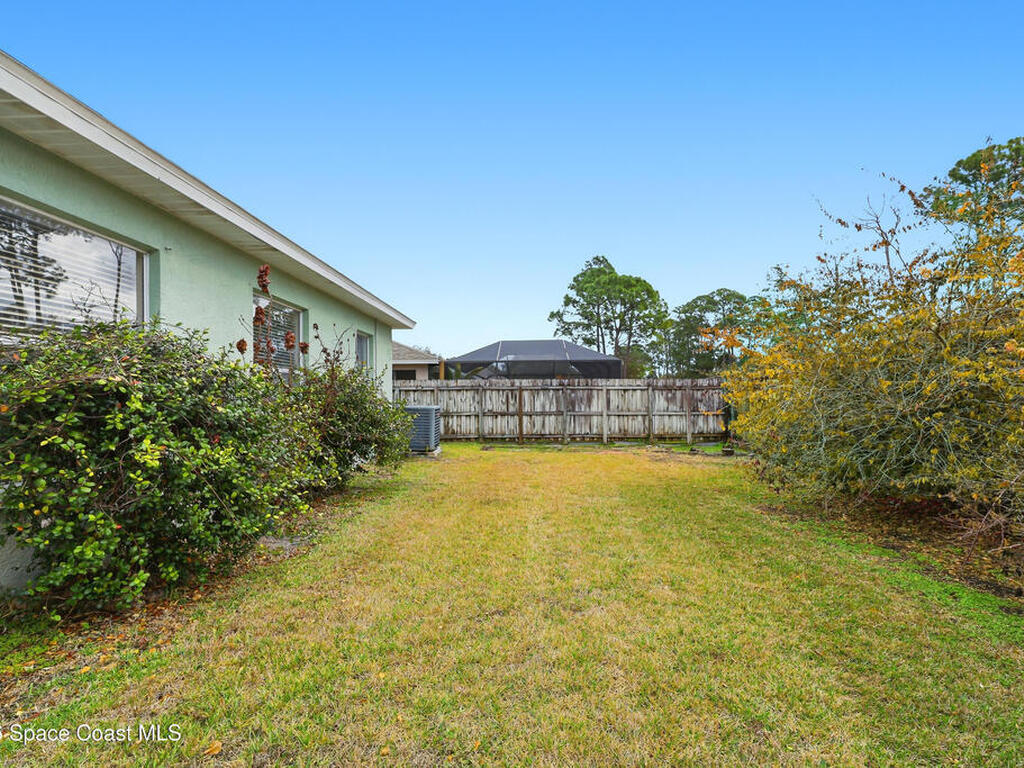 652 Sheridan Woods Drive, Melbourne, FL 32904