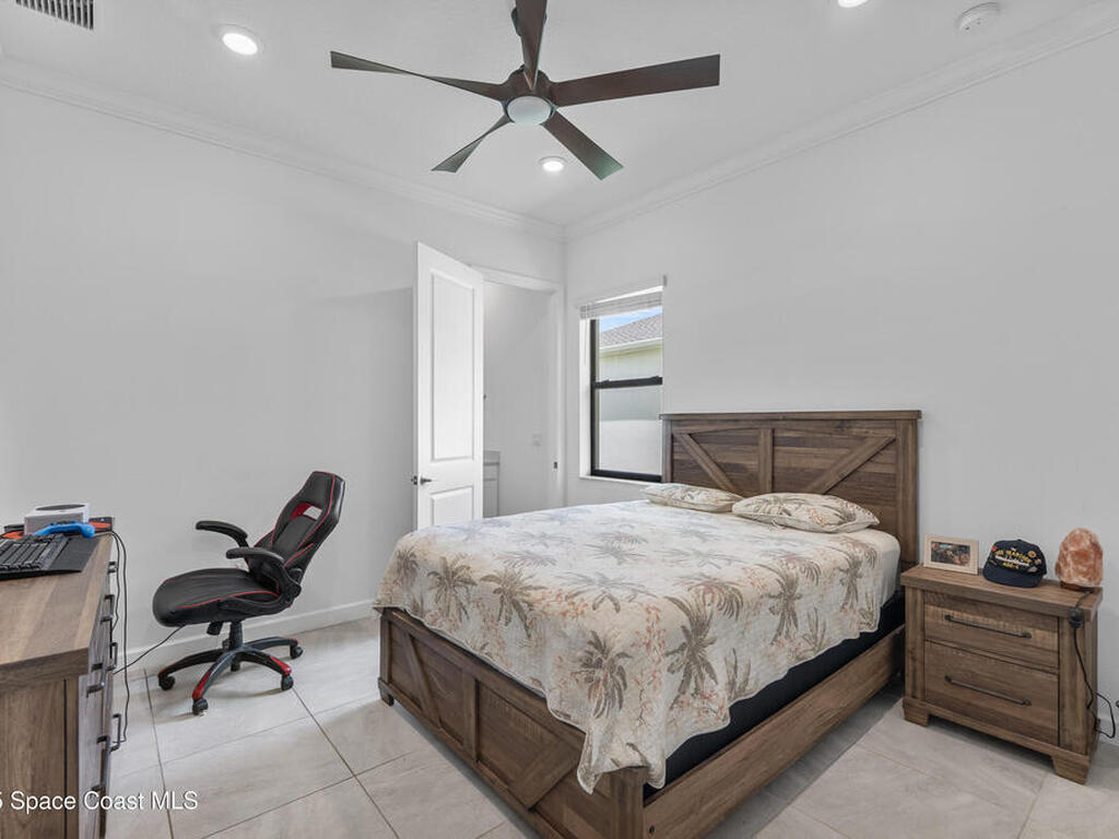 963 Great Belt Circle, Melbourne, FL 32940