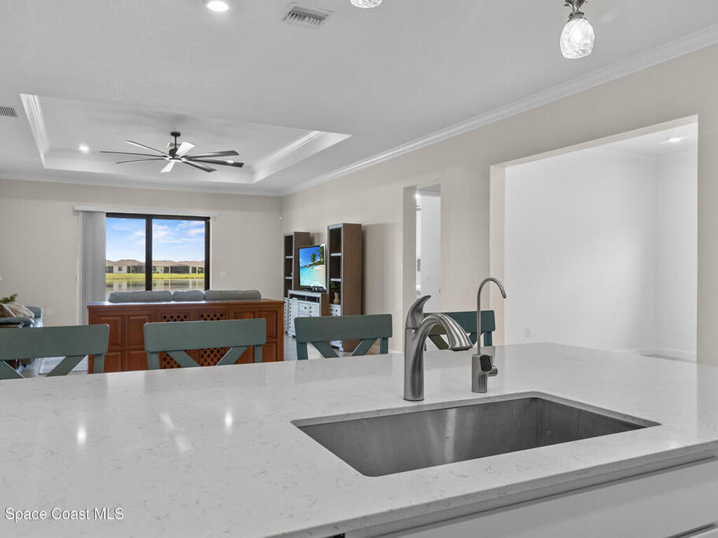 963 Great Belt Circle, Melbourne, FL 32940