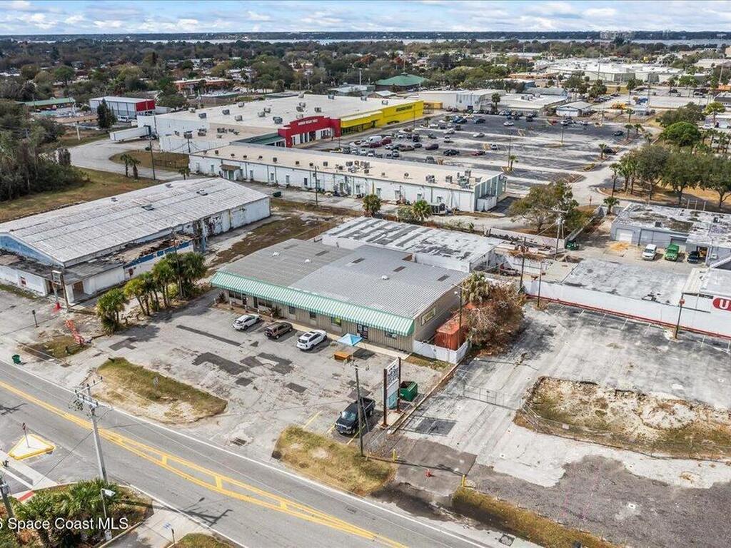 95 S Plumosa Street, Merritt Island, FL 32952