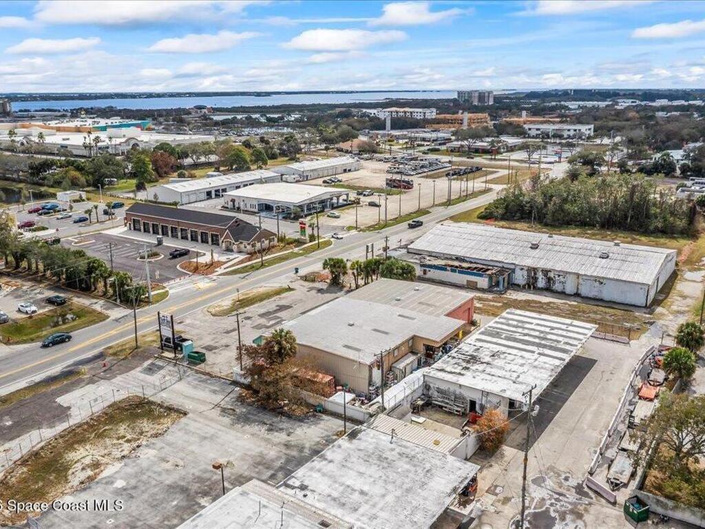 95 S Plumosa Street, Merritt Island, FL 32952