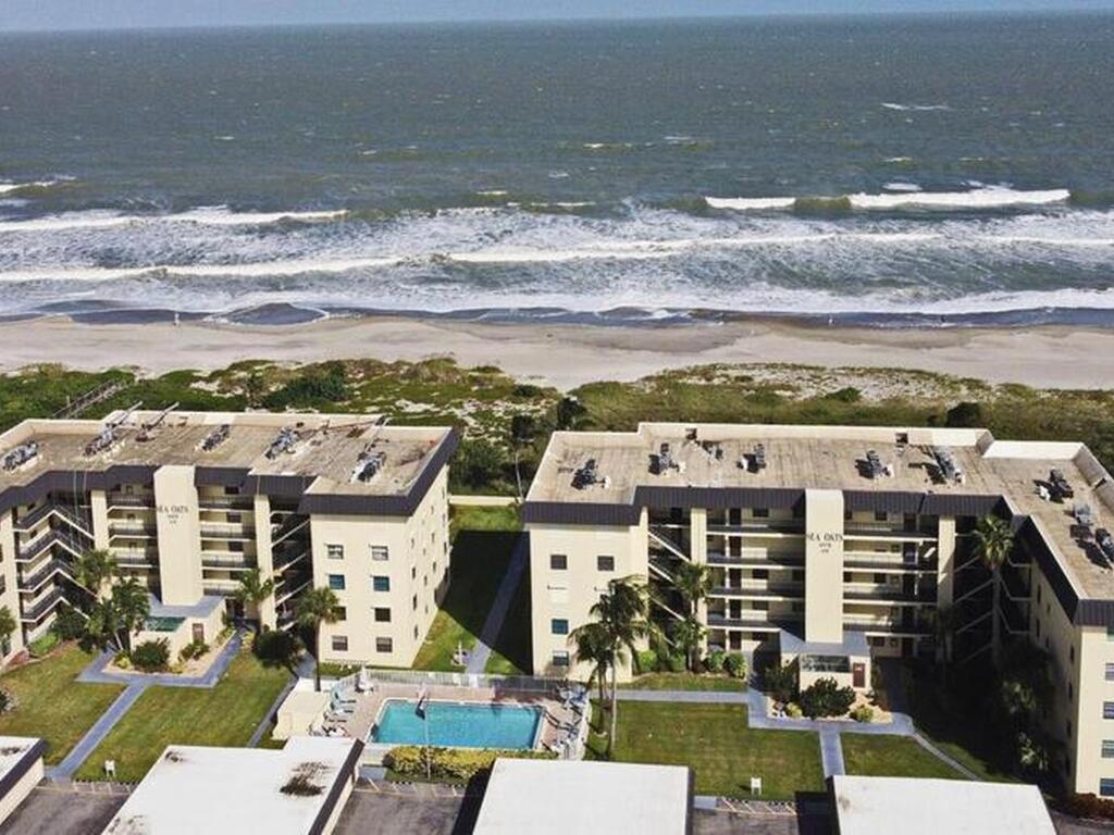 4570 Ocean Beach Boulevard, Cocoa Beach, FL 32931