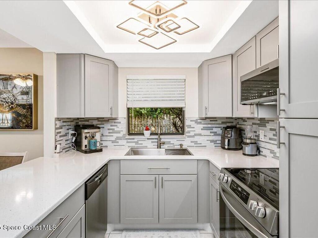 586 N Wickham Road, Melbourne, FL 32935