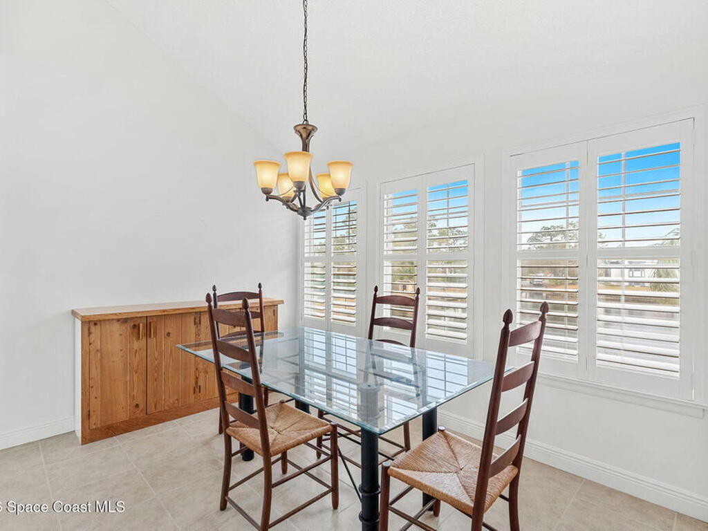 4740 Lake Waterford Way, Melbourne, FL 32901