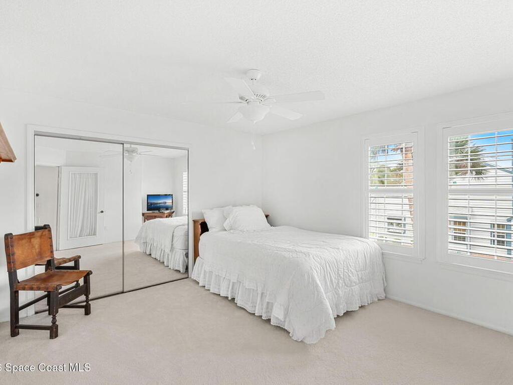 4740 Lake Waterford Way, Melbourne, FL 32901