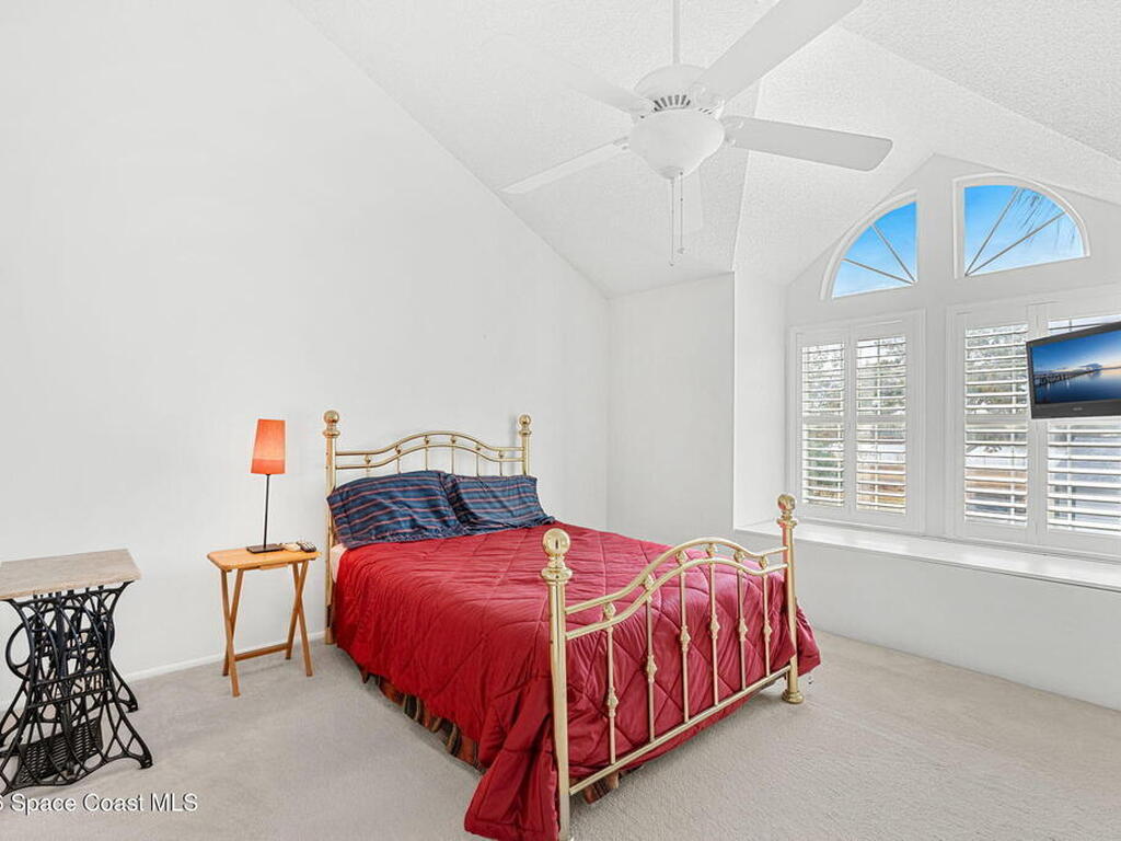 4740 Lake Waterford Way, Melbourne, FL 32901