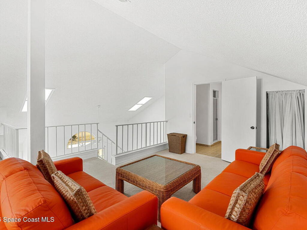 4740 Lake Waterford Way, Melbourne, FL 32901