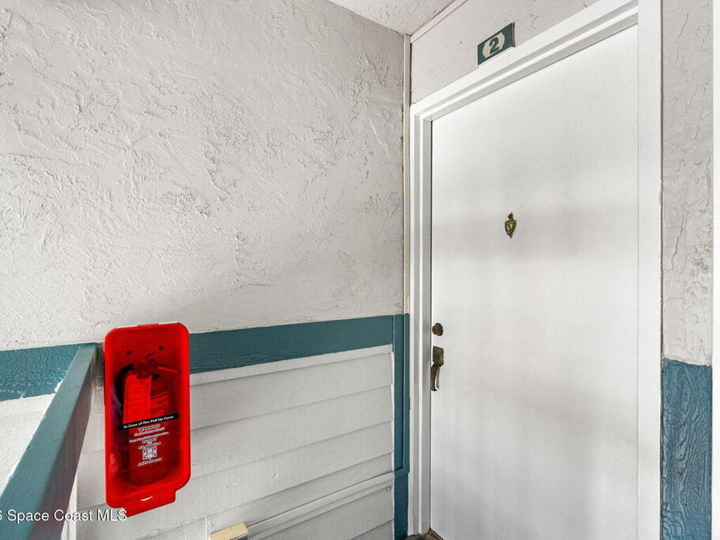 4740 Lake Waterford Way, Melbourne, FL 32901