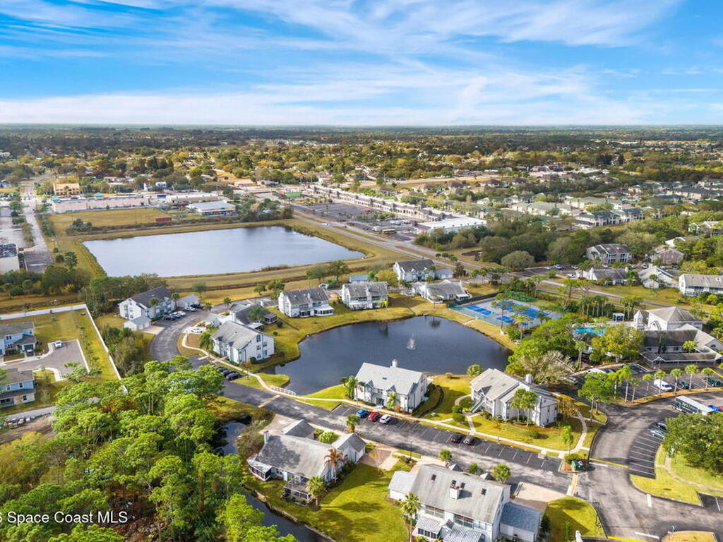 4740 Lake Waterford Way, Melbourne, FL 32901