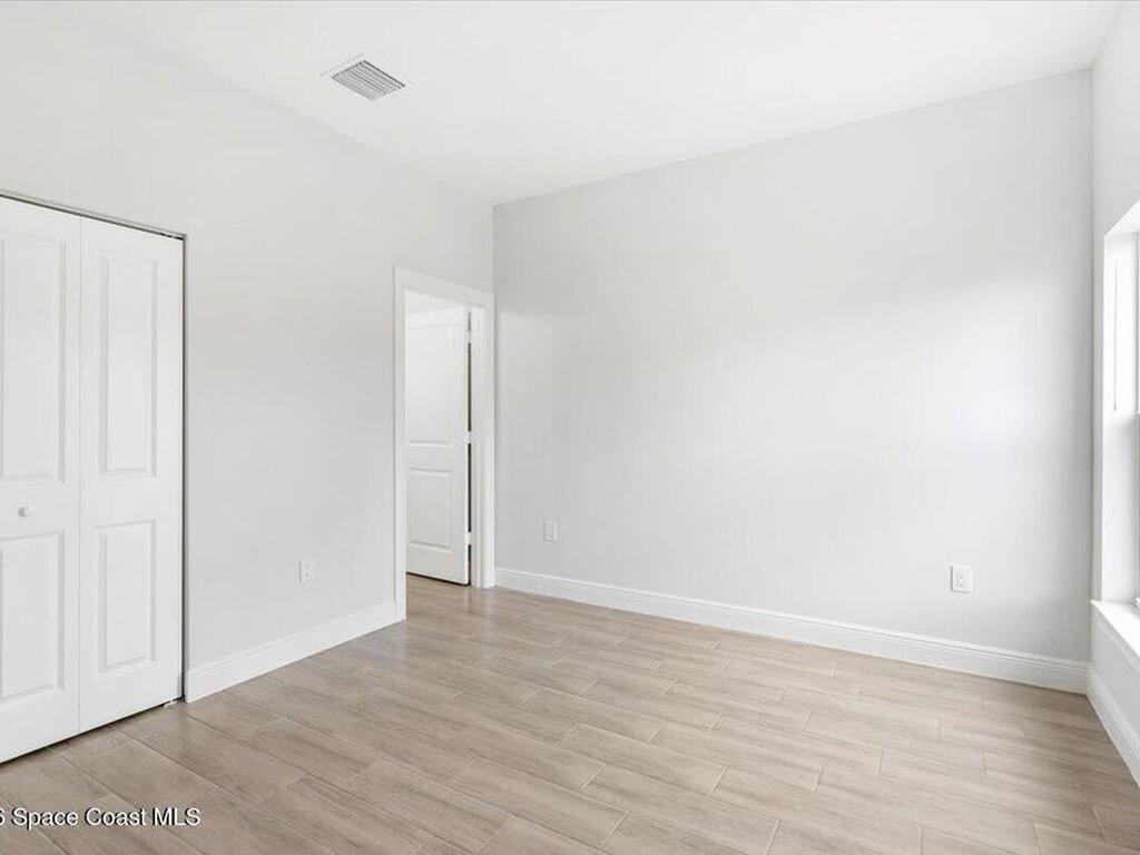 1635 19th Avenue, Vero Beach, FL 32962