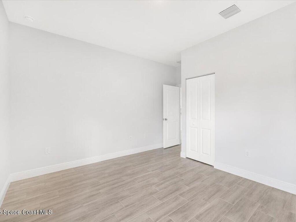 1635 19th Avenue, Vero Beach, FL 32962