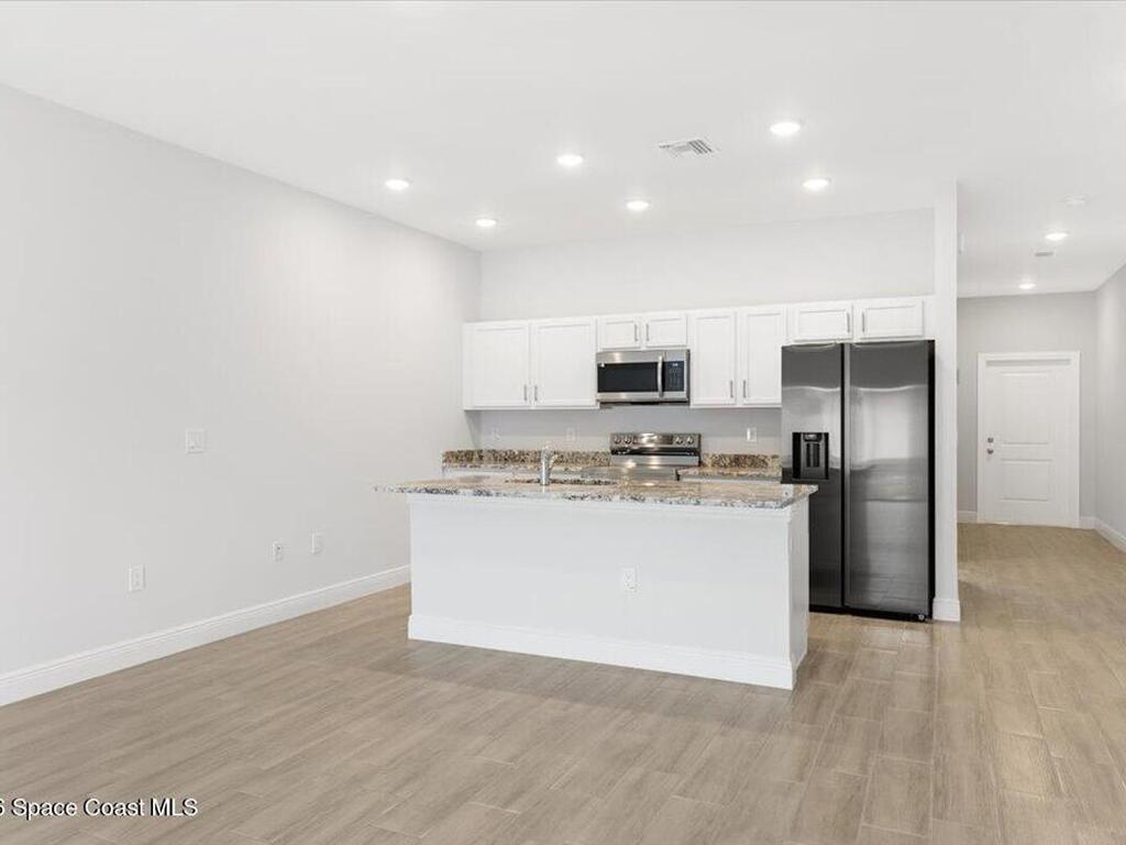 1635 19th Avenue, Vero Beach, FL 32962