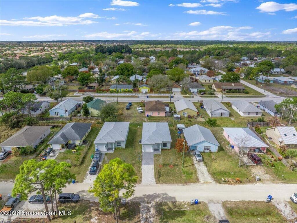 1635 19th Avenue, Vero Beach, FL 32962