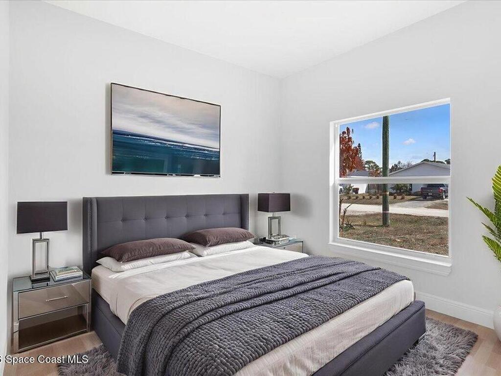 1635 19th Avenue, Vero Beach, FL 32962