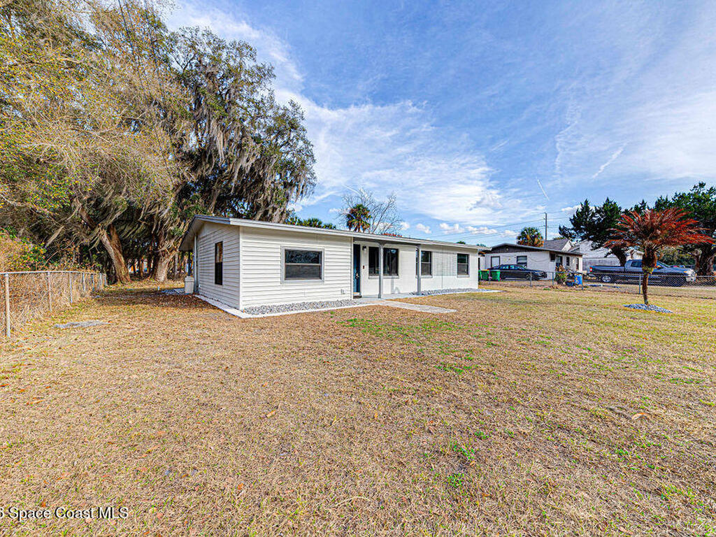 2773 W Hickory Circle, Mims, FL 32754