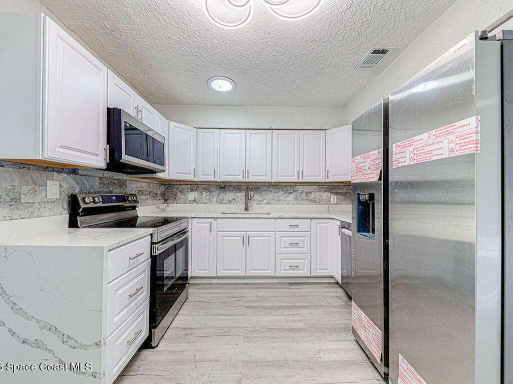 2773 W Hickory Circle, Mims, FL 32754