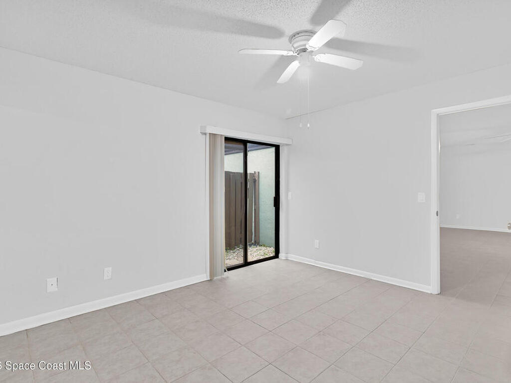 1136 Breezy Way, Sebastian, FL 32958