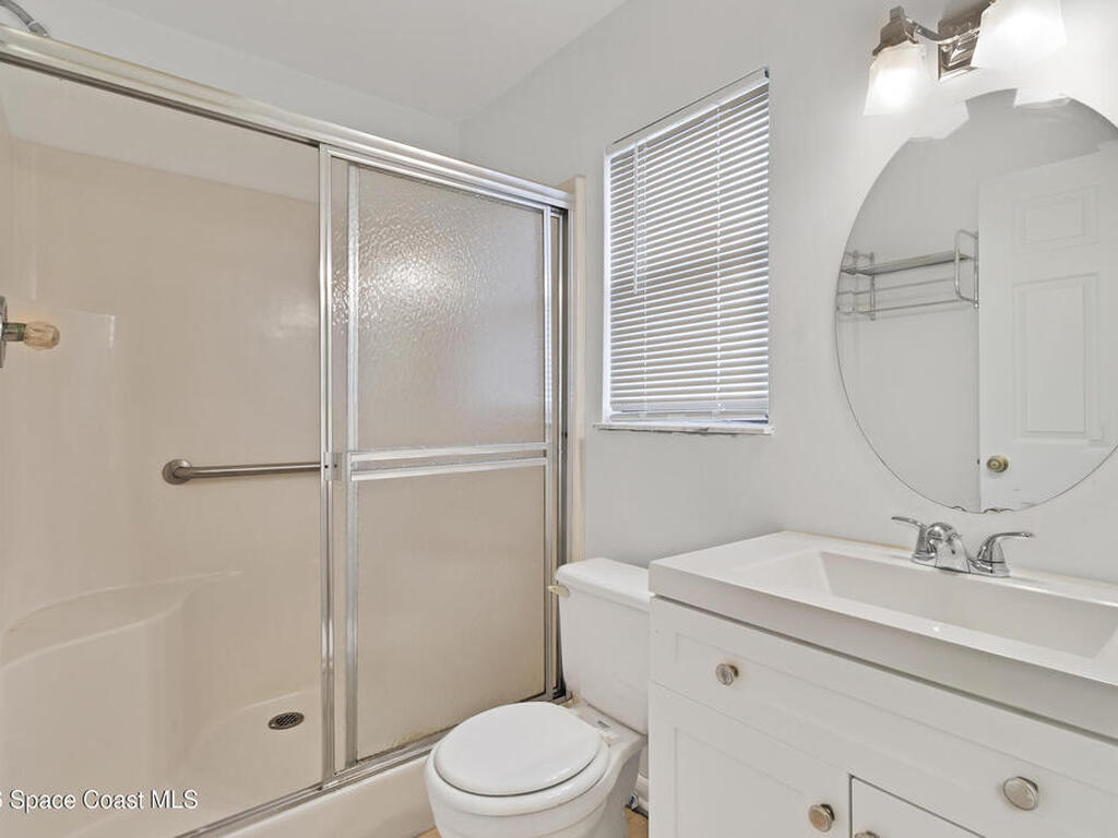 1136 Breezy Way, Sebastian, FL 32958