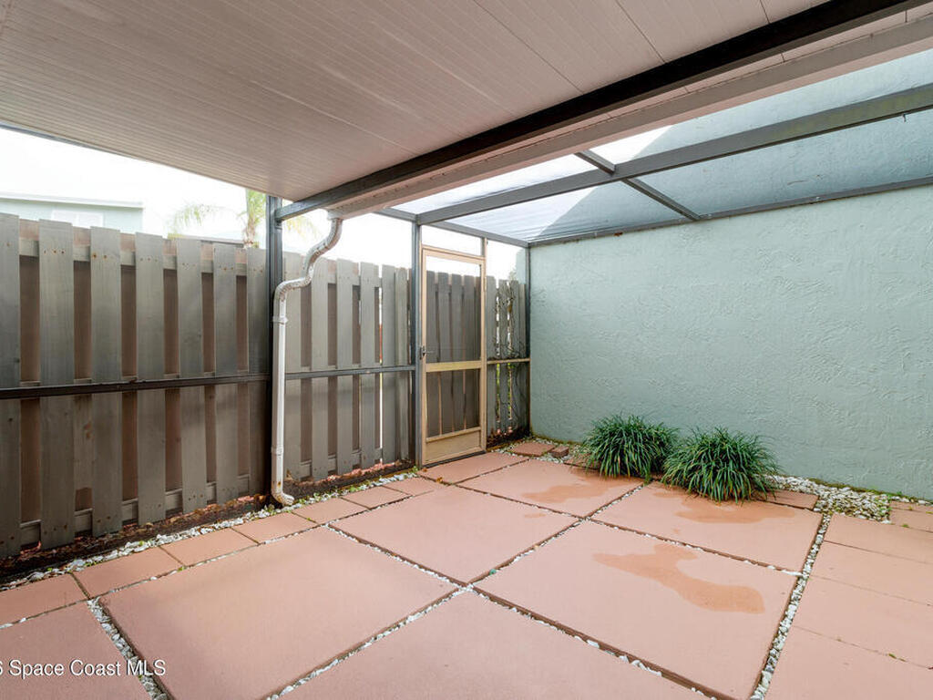 1136 Breezy Way, Sebastian, FL 32958