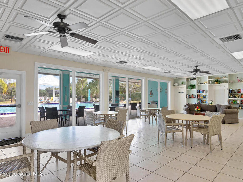 1136 Breezy Way, Sebastian, FL 32958