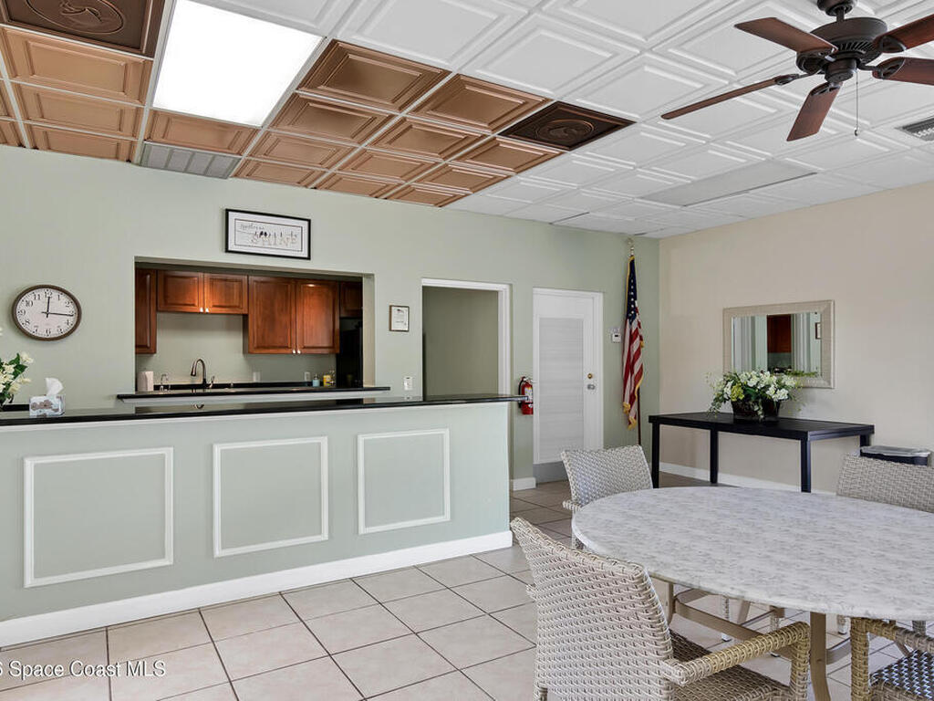 1136 Breezy Way, Sebastian, FL 32958