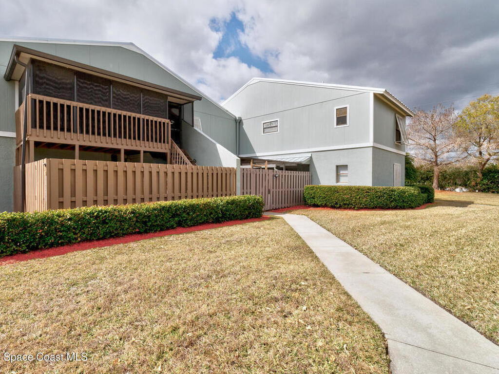 1136 Breezy Way, Sebastian, FL 32958