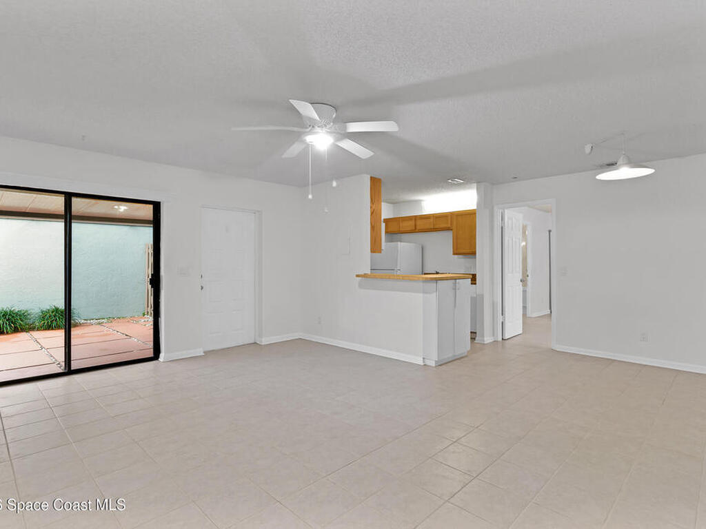 1136 Breezy Way, Sebastian, FL 32958