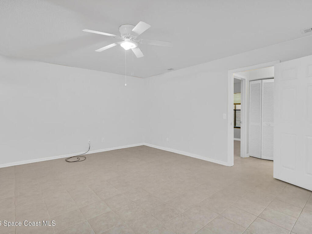 1136 Breezy Way, Sebastian, FL 32958