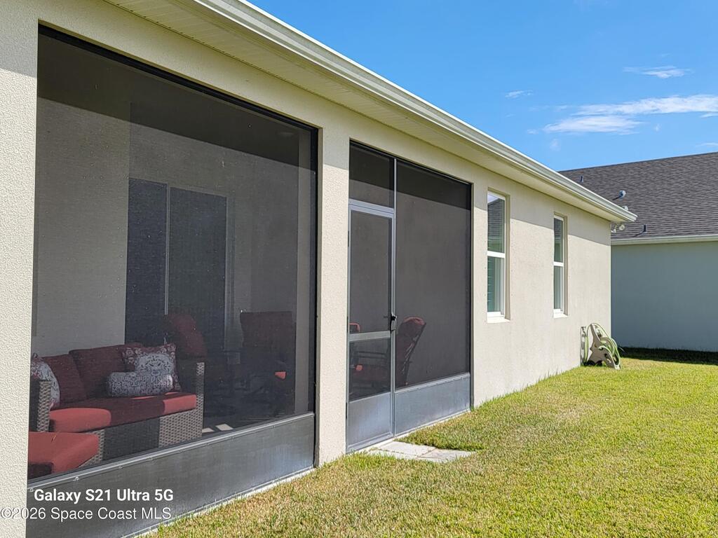 8481 Laguna Circle, Micco, FL 32976