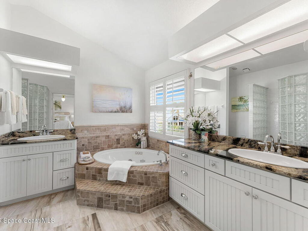 216 Glengarry Avenue, Melbourne Beach, FL 32951