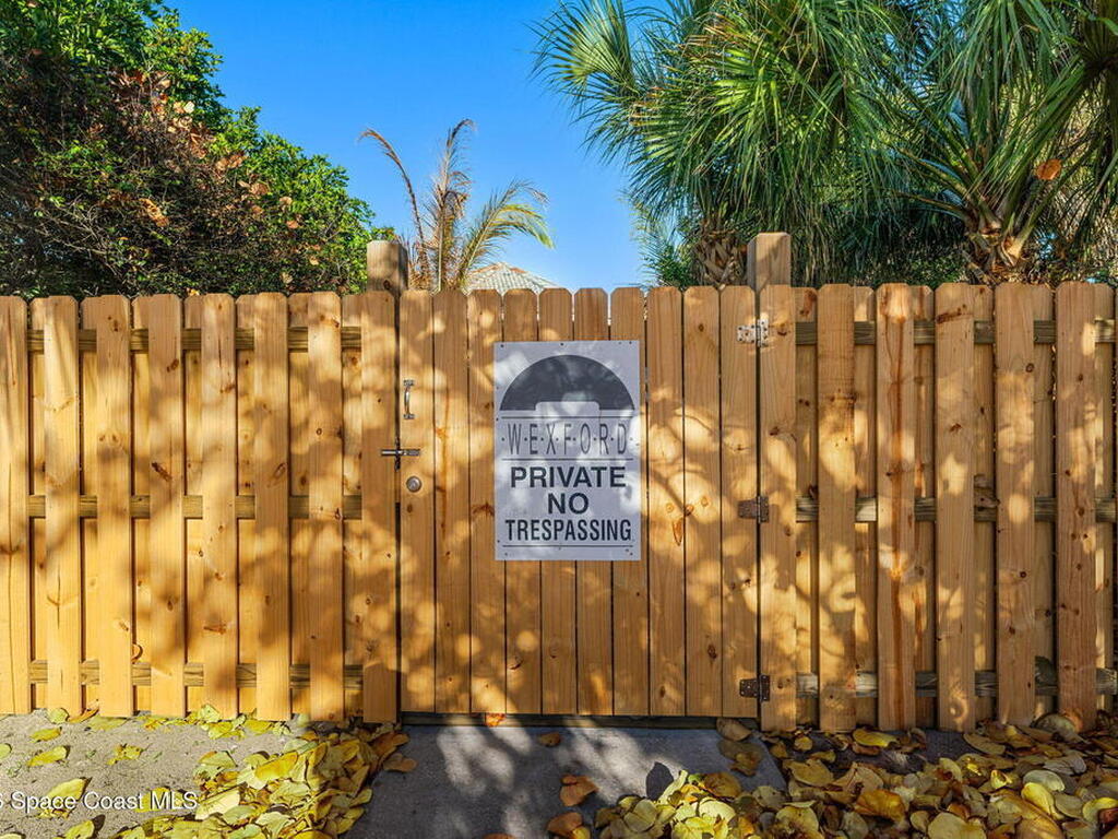 216 Glengarry Avenue, Melbourne Beach, FL 32951