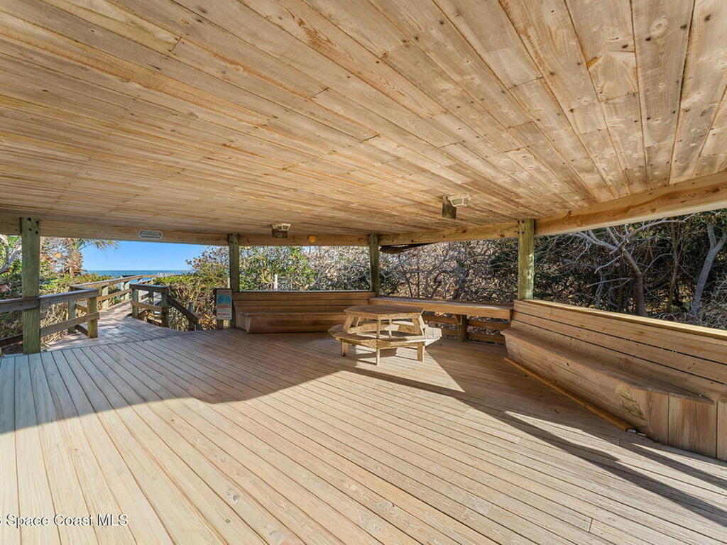 216 Glengarry Avenue, Melbourne Beach, FL 32951